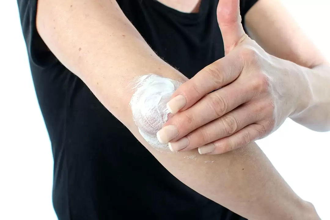 Using Artovitel to Treat Elbow Pain